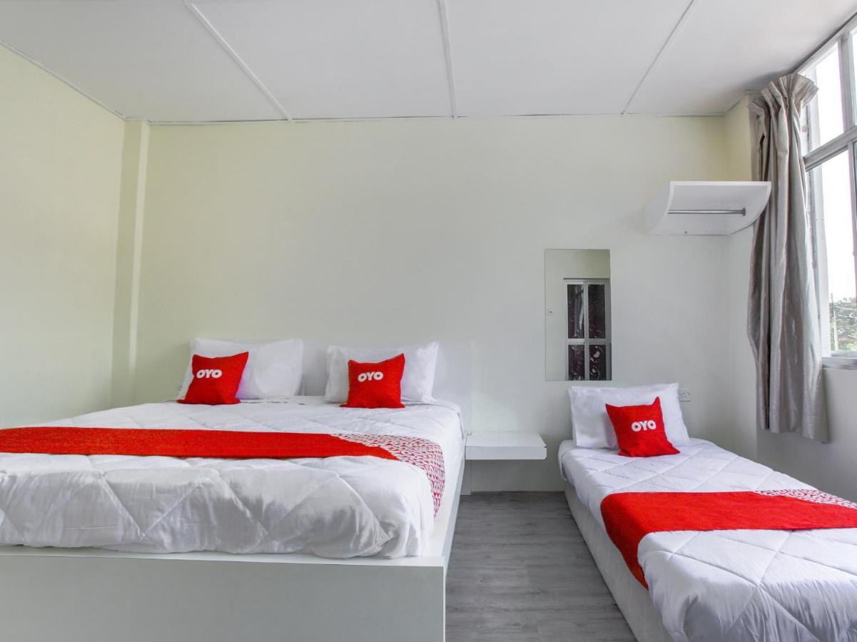 OYO 822 Zande Motel Kuala Selangor Exterior foto