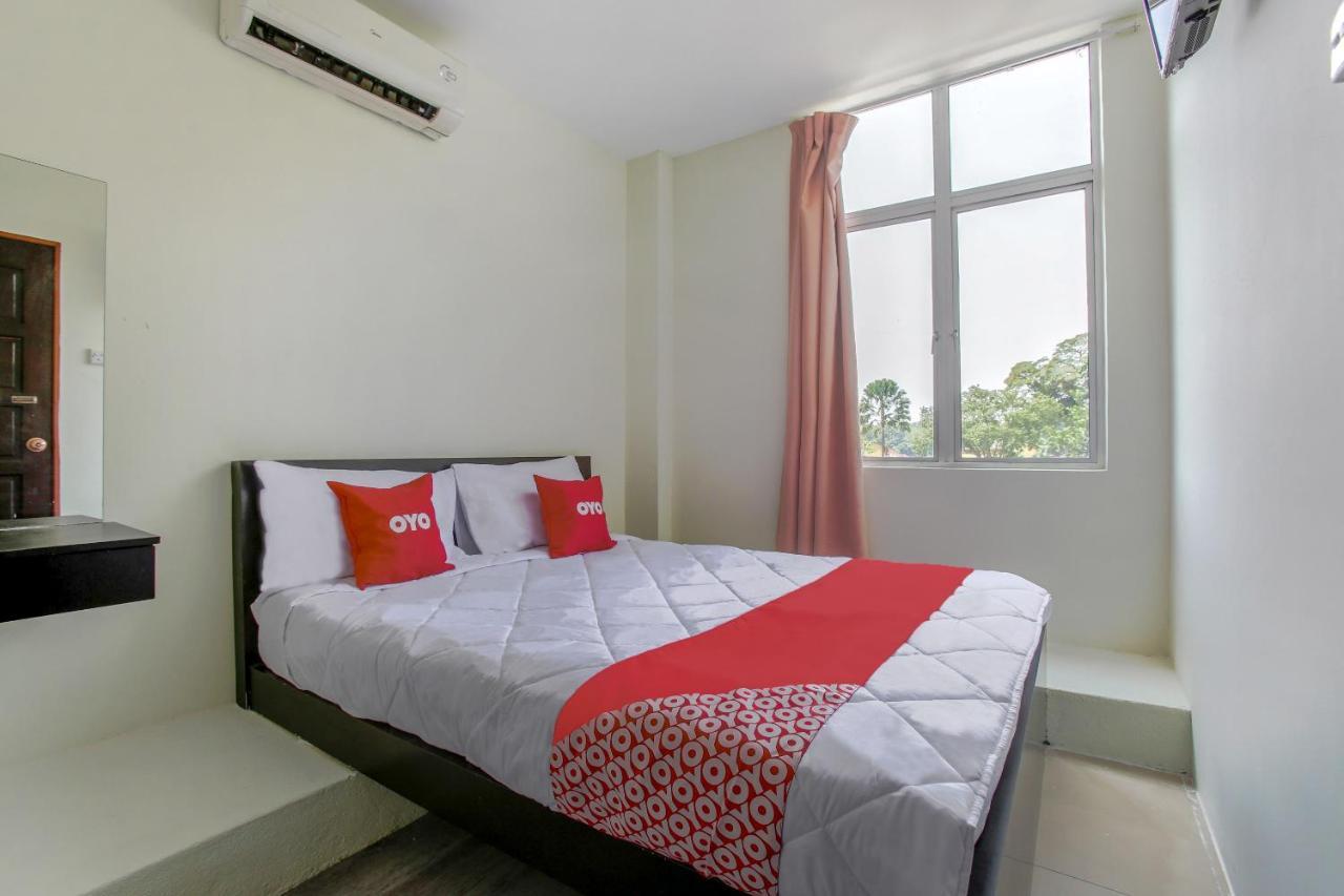 OYO 822 Zande Motel Kuala Selangor Exterior foto