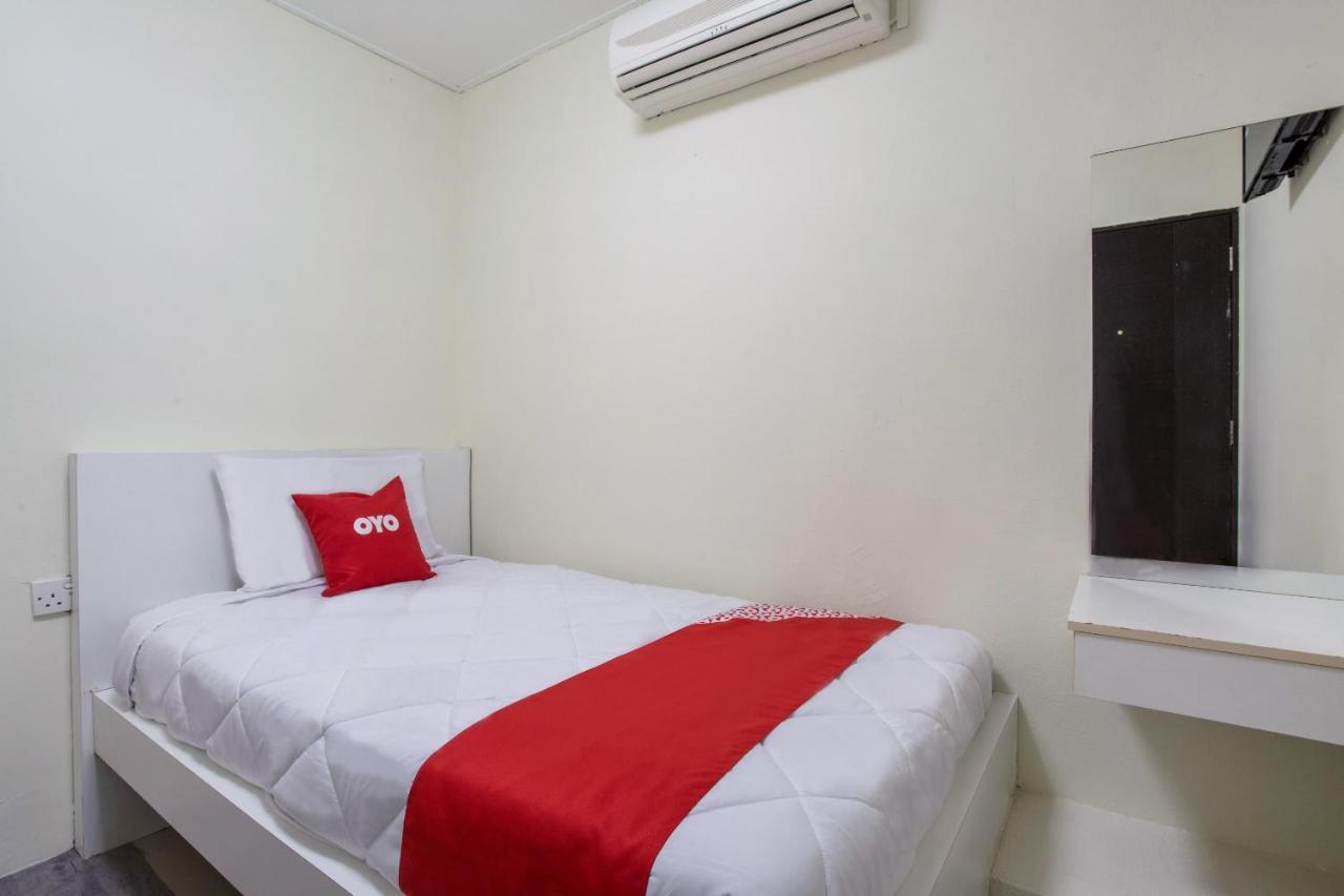 OYO 822 Zande Motel Kuala Selangor Exterior foto